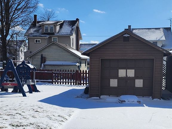 4th image of 216 E Meyer Ave