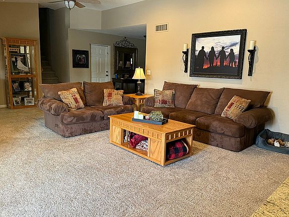 4th image of 5751 E Ludlow Dr