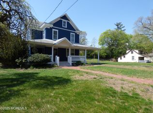 111 Lakeside Ave, Rumson, NJ 07760