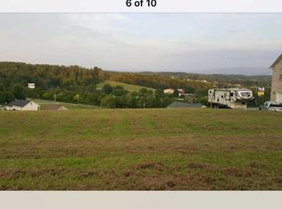 Skyline Dr, Dandridge, TN 37725