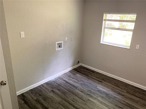 5th image of 1303 E 99th Ave