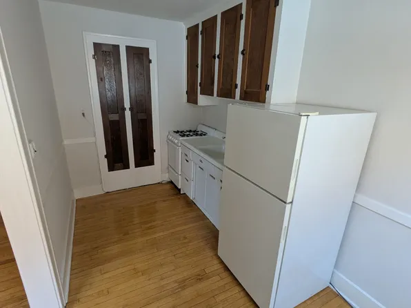 Main Street Apartments, 413 N Main St, Glen Ellyn, IL 60137