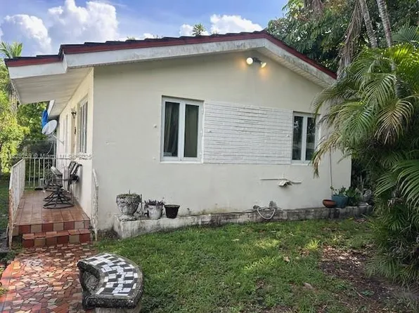 1985 NW 57th St, Miami, FL 33142