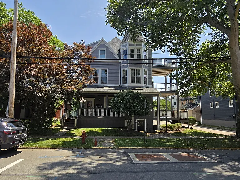208 Center Ave #2 — Photo 2