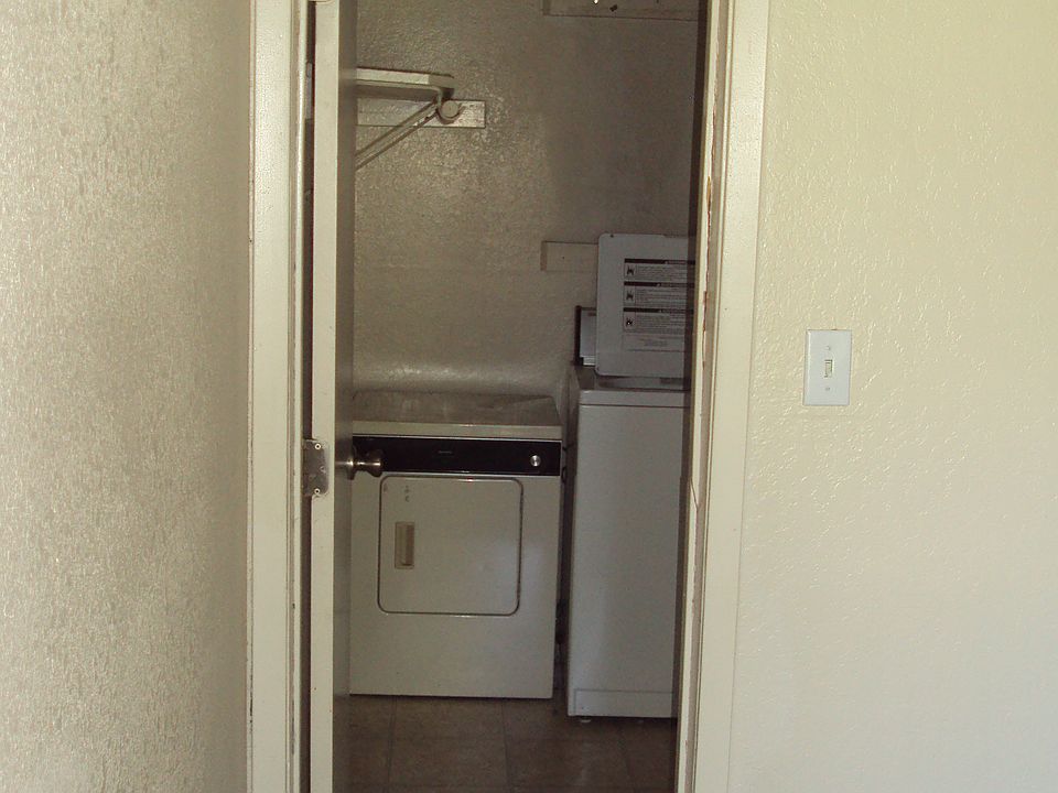 2nd image of 3914 Clear Acre Ln
