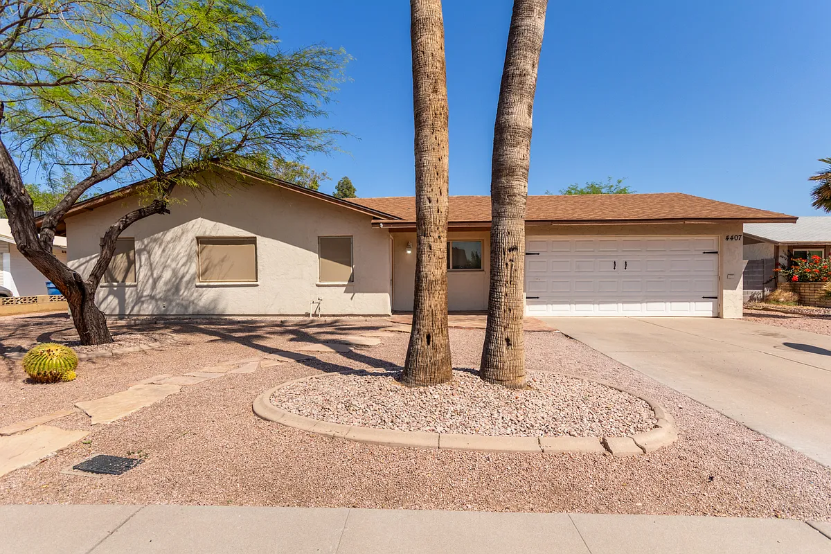 Building Photo - 4407 S Rita Ln