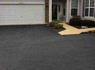 657 S Northland Way, Romeoville, IL 60446