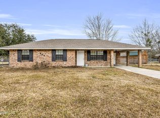 806 Willow St, Waveland, MS 39576