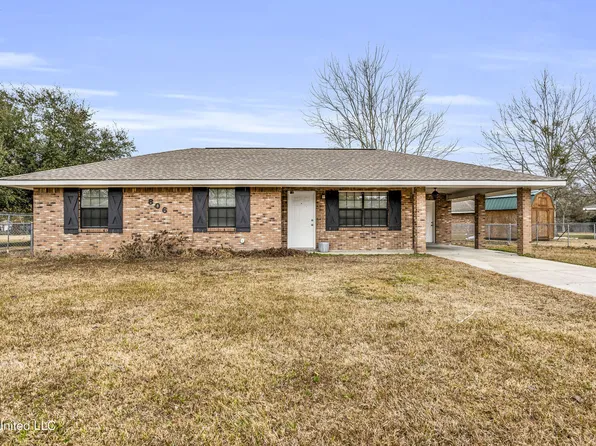806 Willow St, Waveland, MS 39576