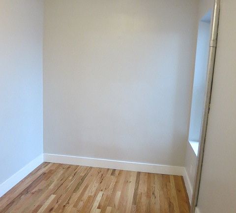 4th image of 1298 Dekalb Ave APT 4