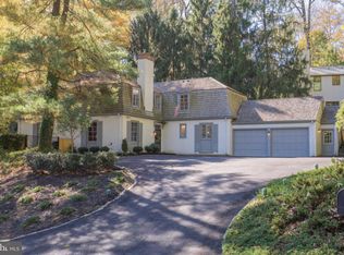 445 Caversham Rd, Bryn Mawr, PA 19010