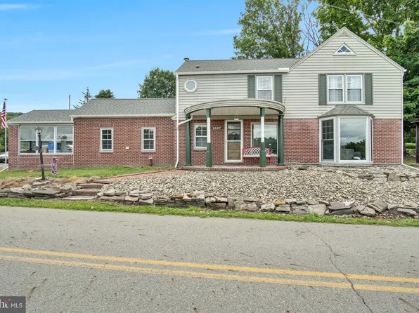2067 Back Rd, Halifax, PA 17032