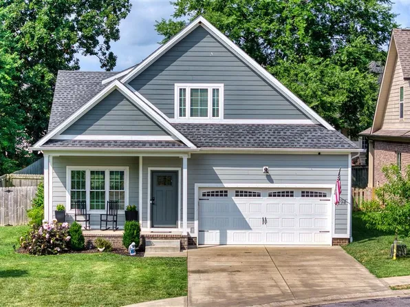 494 Valley Point Ct, Bowling Green, KY 42104