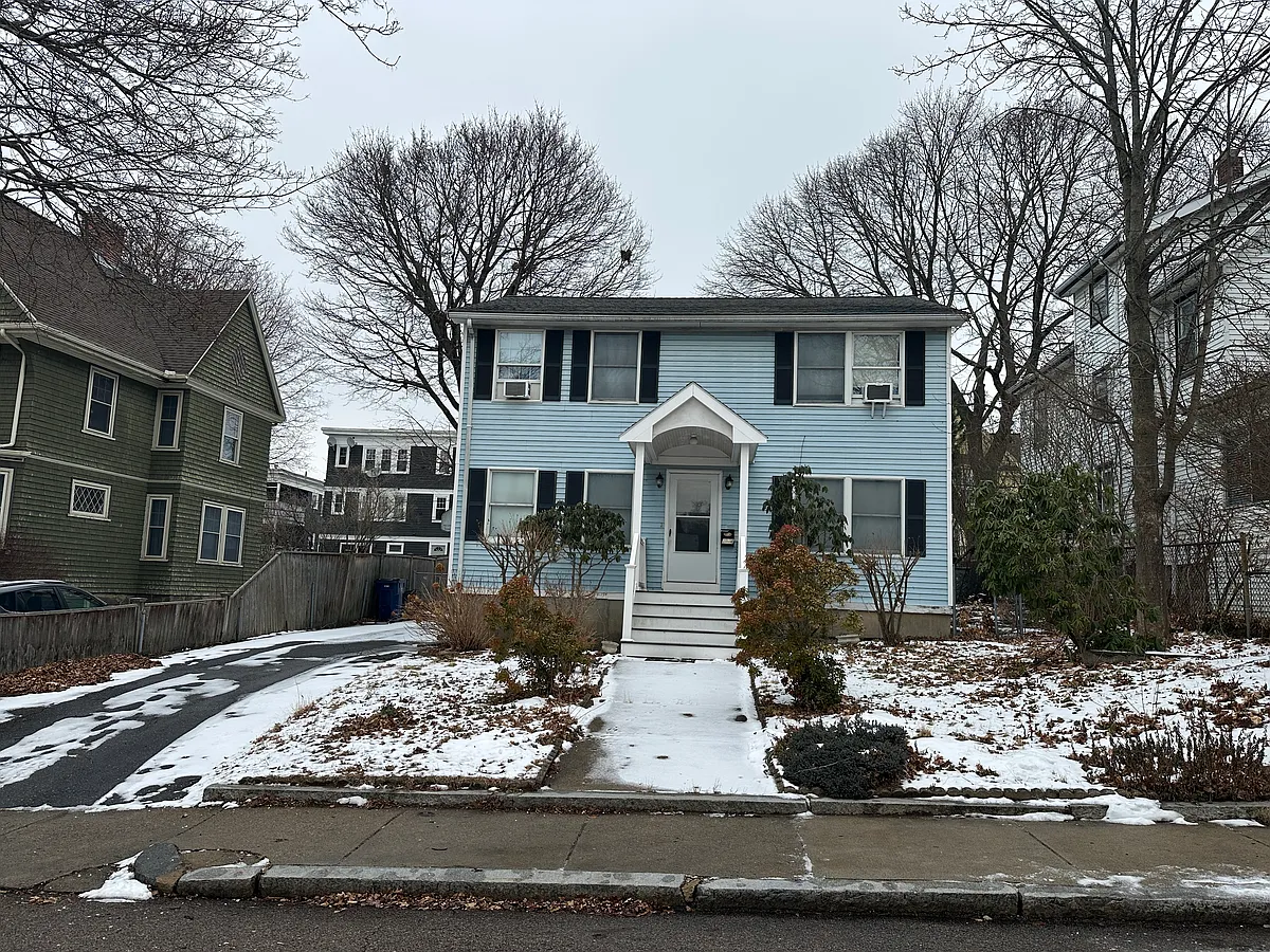 Building Photo - 124 Beech St
