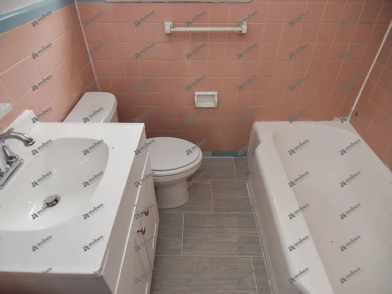 2006 Denmark Dr — Photo 16