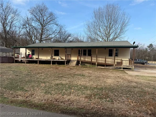 406 E Poindexter St, Paris, AR 72855