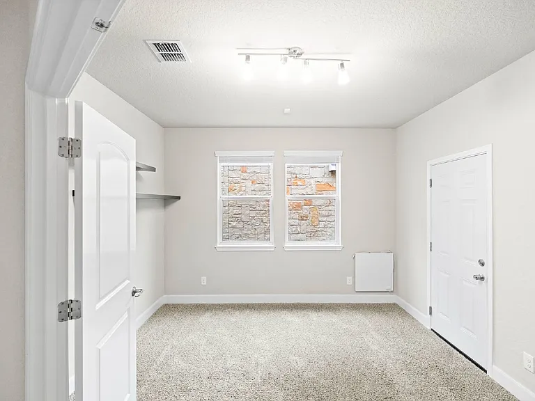 12815 Waterlily Way — Photo 5