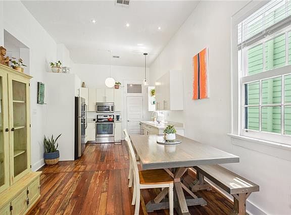 5th image of 2713 2nd St