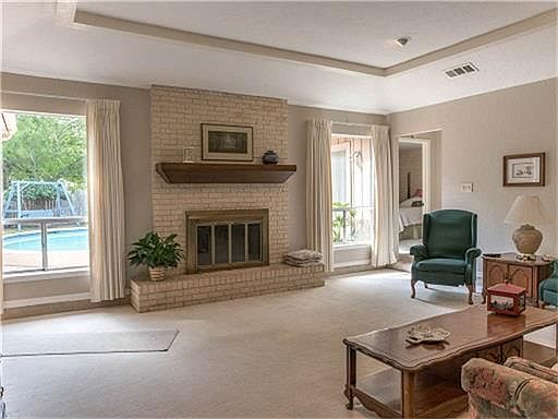 4th image of 1018 El Dorado Blvd