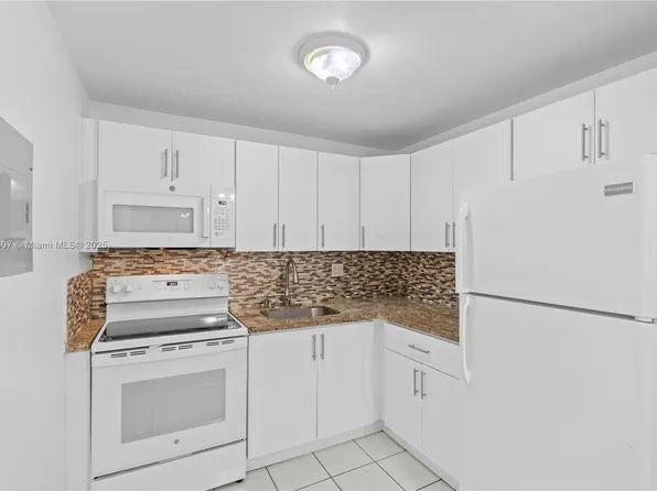 3640 NW 9th St APT 103, Miami, FL 33125