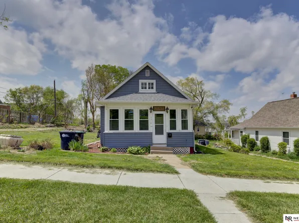 3318 N 65th St, Omaha, NE 68104