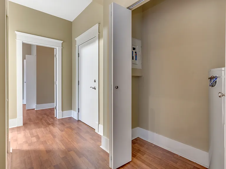 4120 Main St #201 — Photo 17