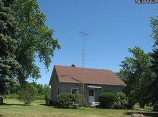 2890 Beck Ave, Louisville, OH 44641