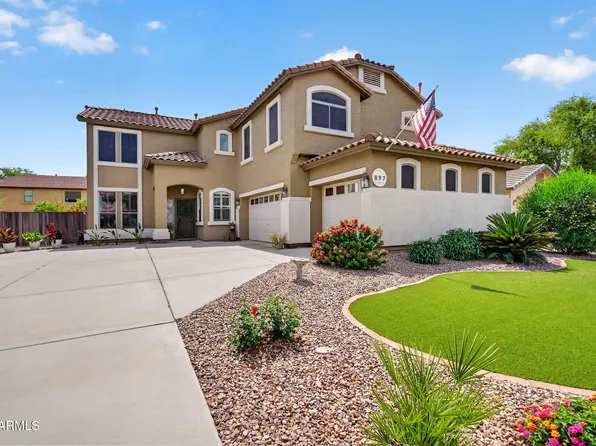 897 W HOLSTEIN Trail, San Tan Valley, AZ 85143