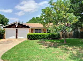 320 SW Harris St, Burleson, TX 76028