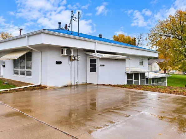 120 N Dakota St, Canton, SD 57013