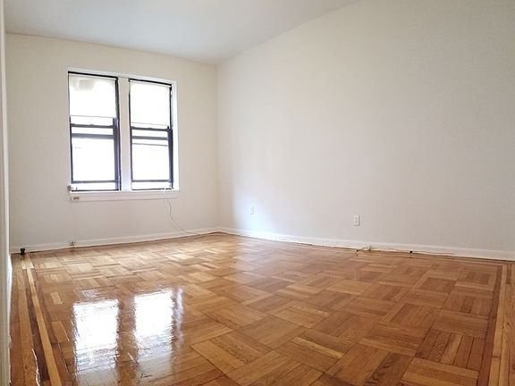 3rd image of 15 Woodruff Ave APT D1