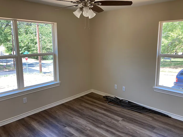 1004 S Porter Ave — Photo 9