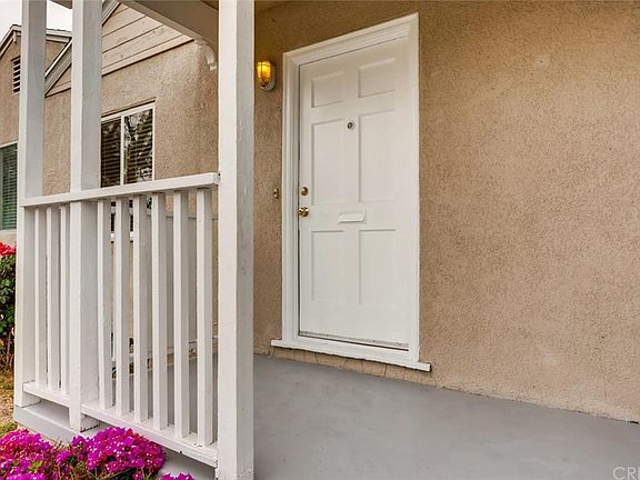 4th image of 17341 Burbank Blvd