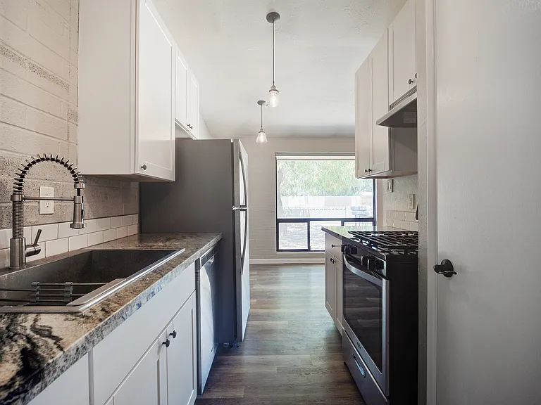 1600 S College Ave #2 — Photo 1