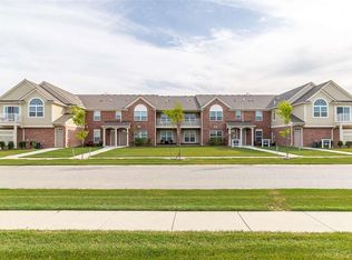 21812 Aberdeen Dr #3/1, Macomb, MI 48042