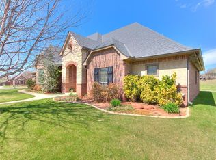 1409 Brayhill Rd, Edmond, OK 73003