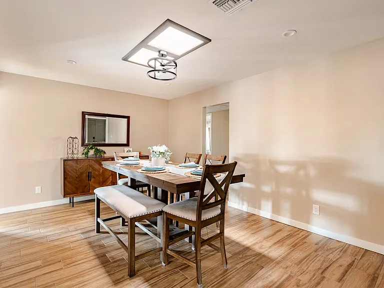 1104 E Campus Dr — Photo 25