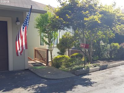 1 NE Spyglass Dr, Roseburg, OR, 97470