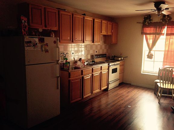 2nd image of 417 N J St APT 1