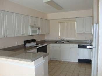 5th image of 232 Dawn Ct