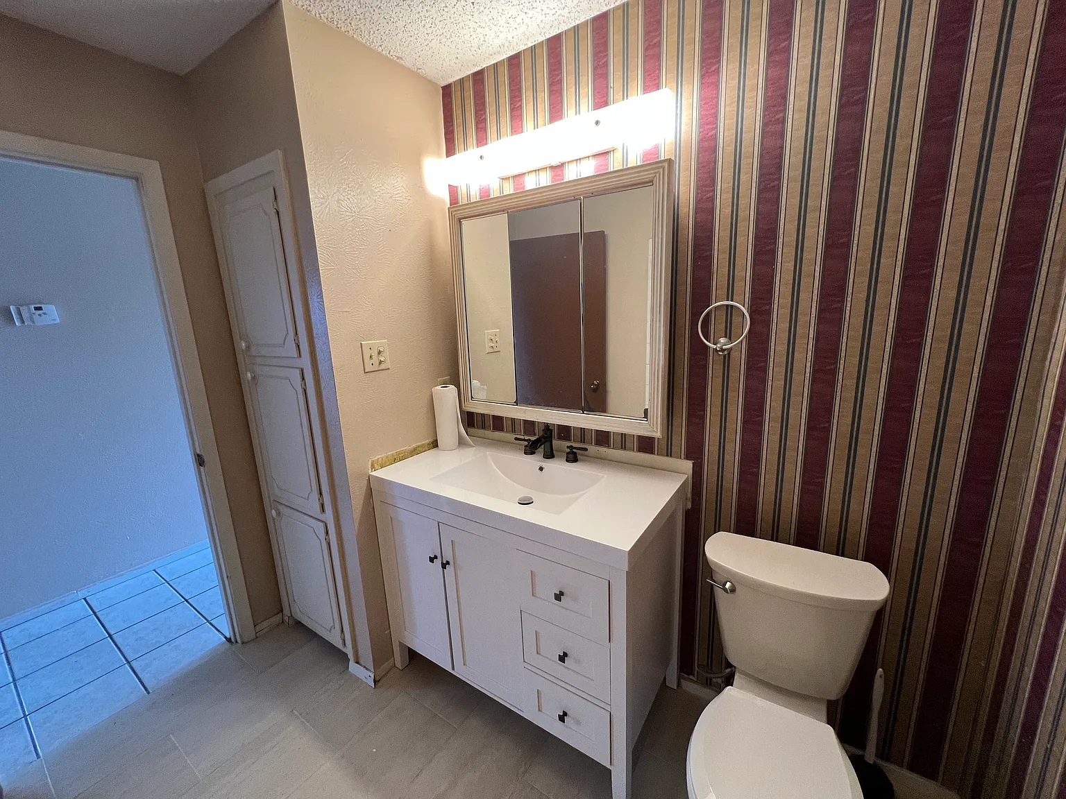 2 bed, 1400 sqft, $1,435 — Photo 4