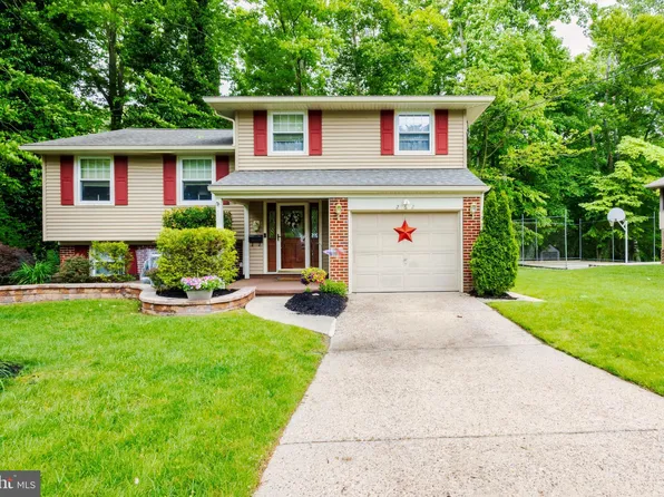 262 Winding Way Rd, Stratford, NJ 08084