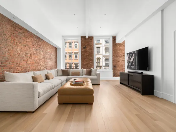 51 Warren Street 3W image 1 of 13