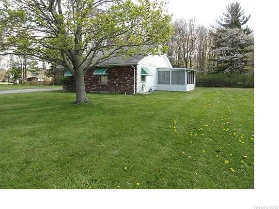 5th image of 122 Casewood Dr