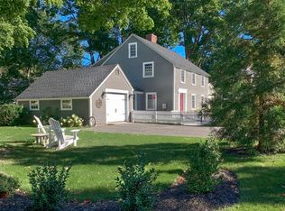 17 Munroe Pl, Concord, MA 01742