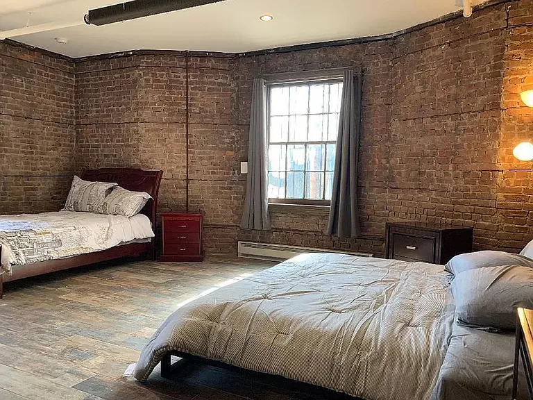 239 Saint Pauls Ave #2 — Photo 6