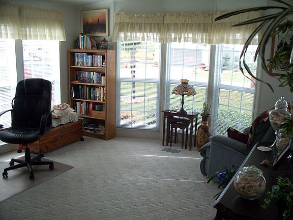 2nd image of 2733 E Waterview Dr