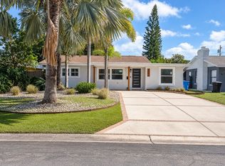 9045 3rd St N, Saint Petersburg, FL 33702