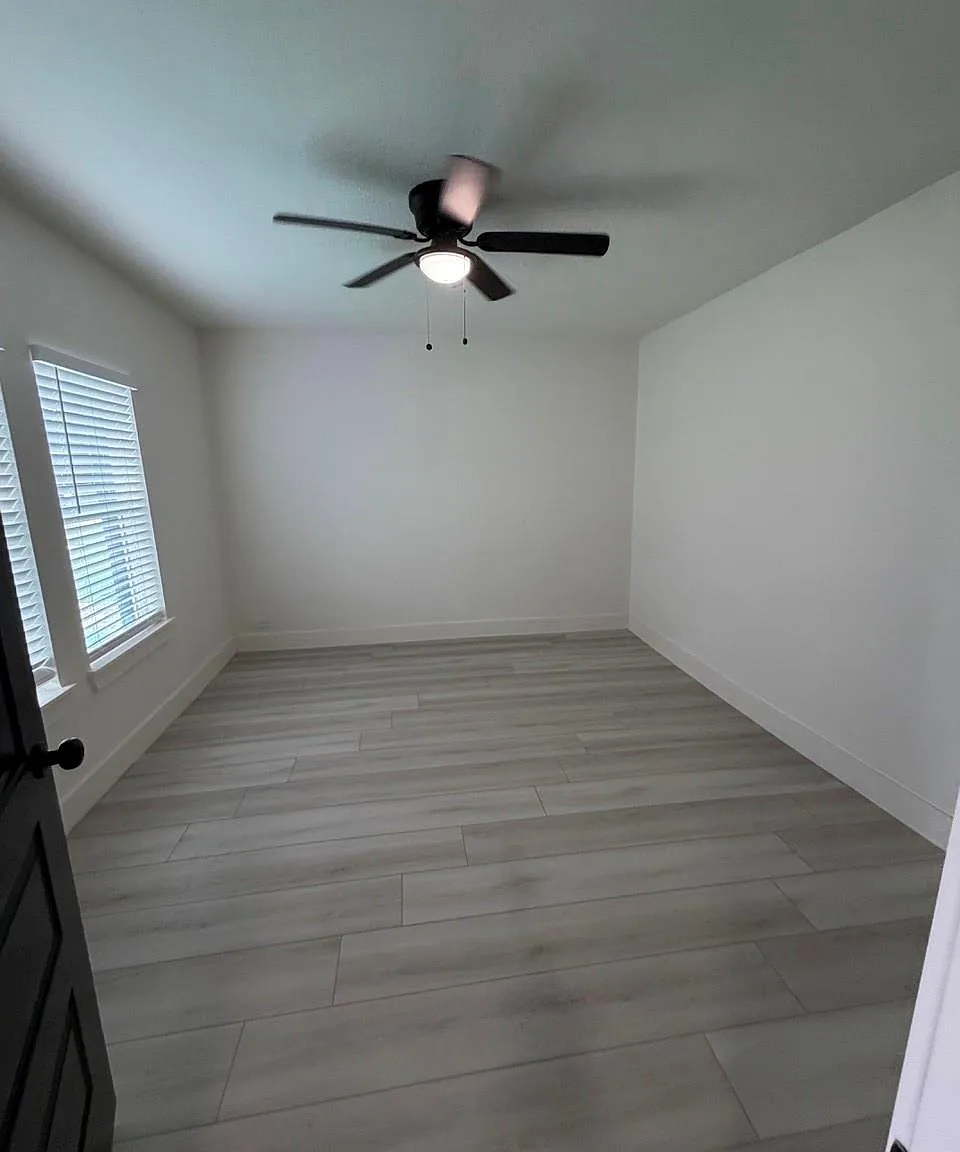 2 bed, 1.0 bath, 1088 sqft, $1,600 — Photo 2
