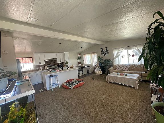 4th image of 6270 Favorito Ave